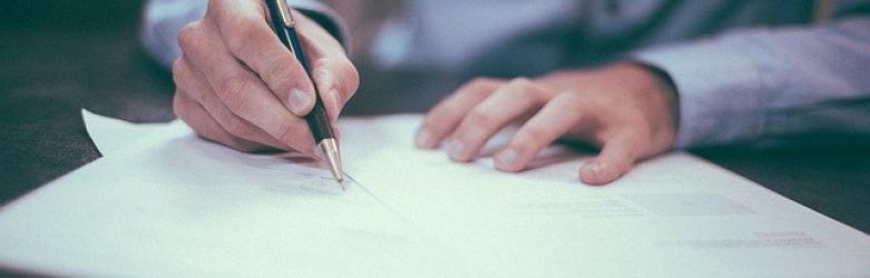 Umowa przedwstępna sprzedaży mieszkania, kupna działki - umowa przedwstępna wzór